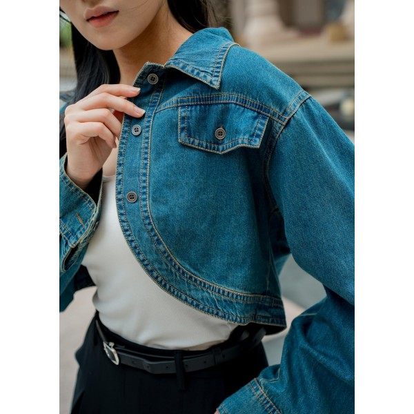 Denim short-bodied long-sleeved jacket